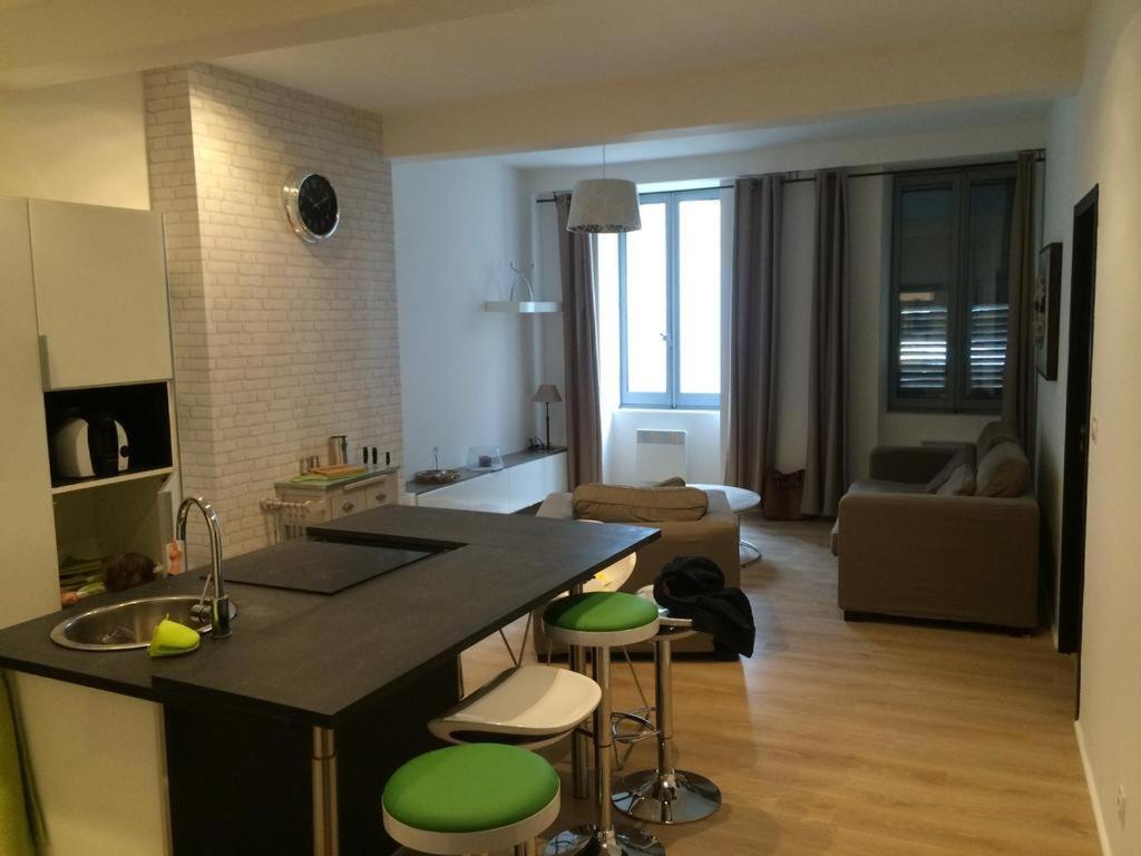 AppartsHotels'De Ville Bourg-lès-Valence Kamer foto