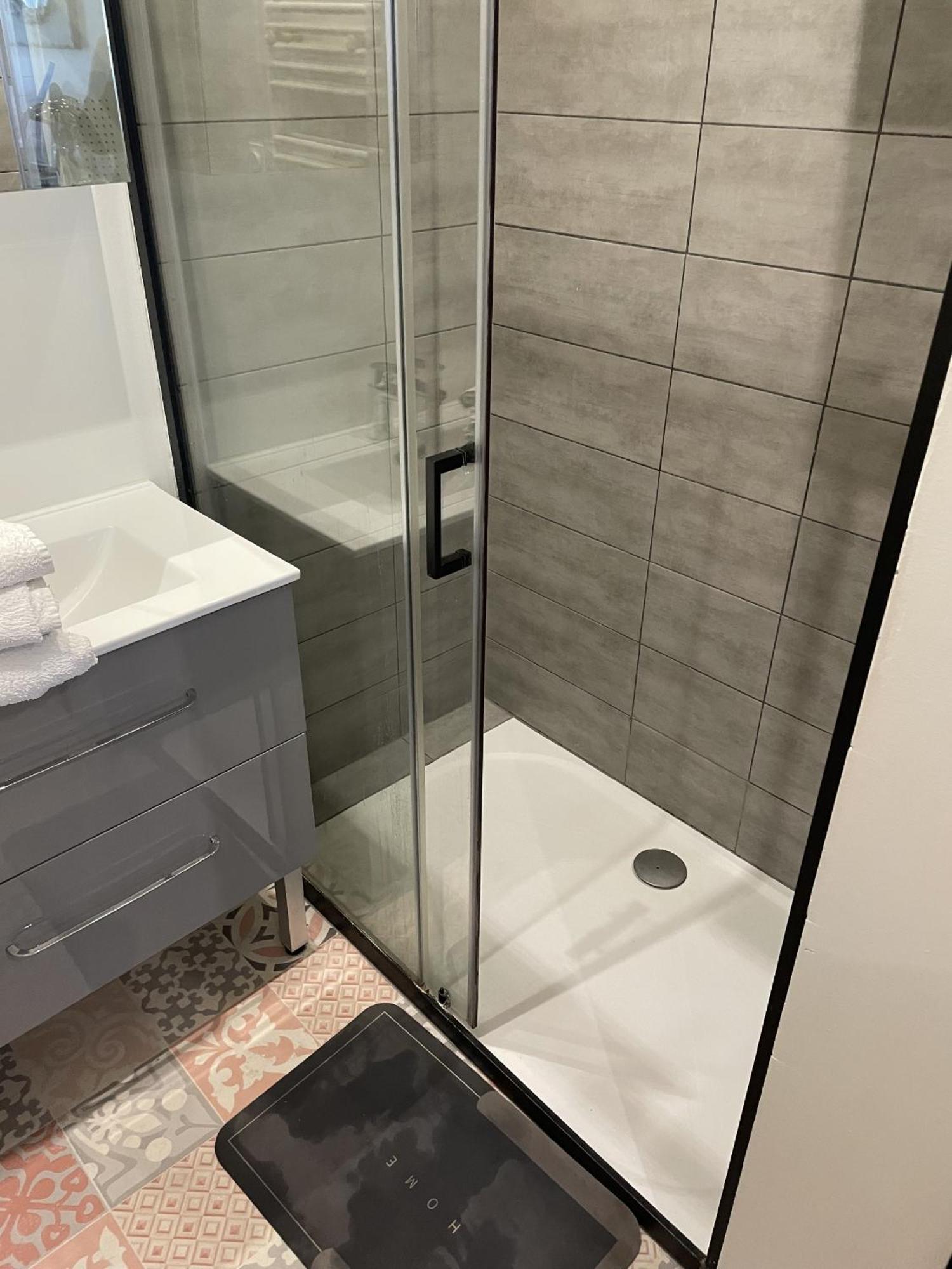 AppartsHotels'De Ville Bourg-lès-Valence Kamer foto