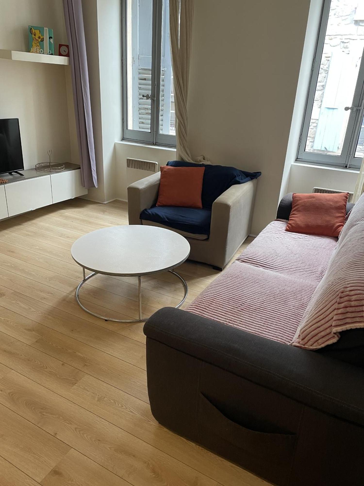 AppartsHotels'De Ville Bourg-lès-Valence Kamer foto